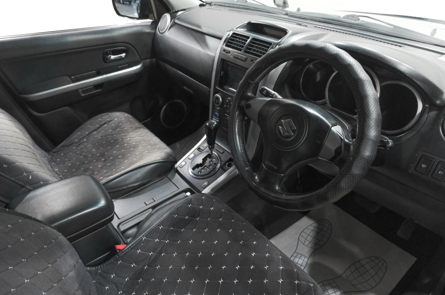 Suzuki Escudo 13 из 28