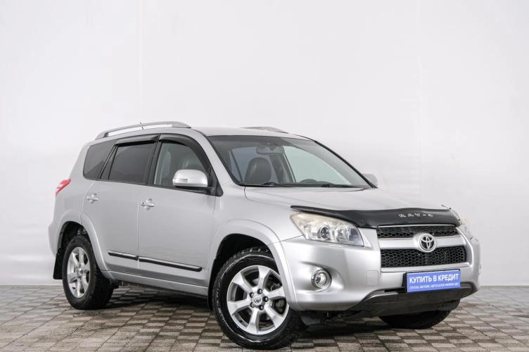Toyota RAV4 1 из 5