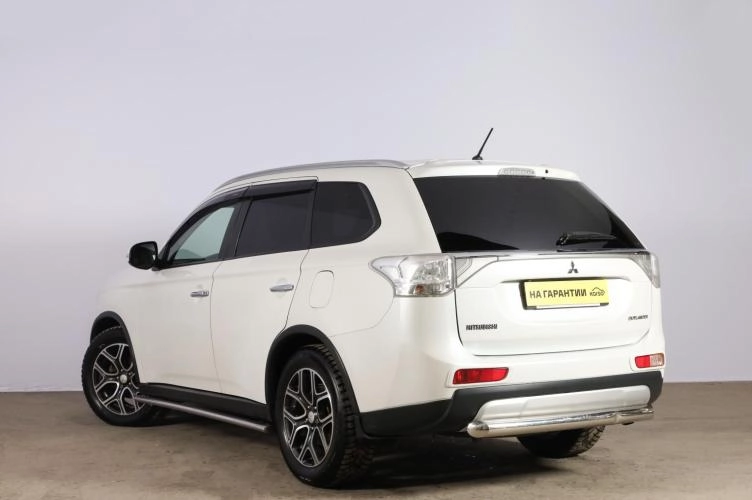 Mitsubishi Outlander 4 из 6