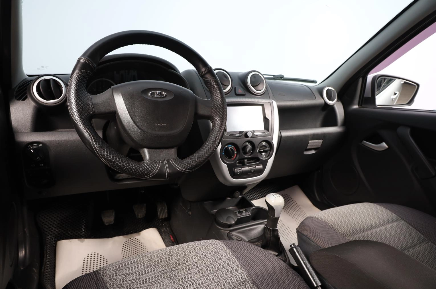 ВАЗ (LADA) Granta 8 из 16