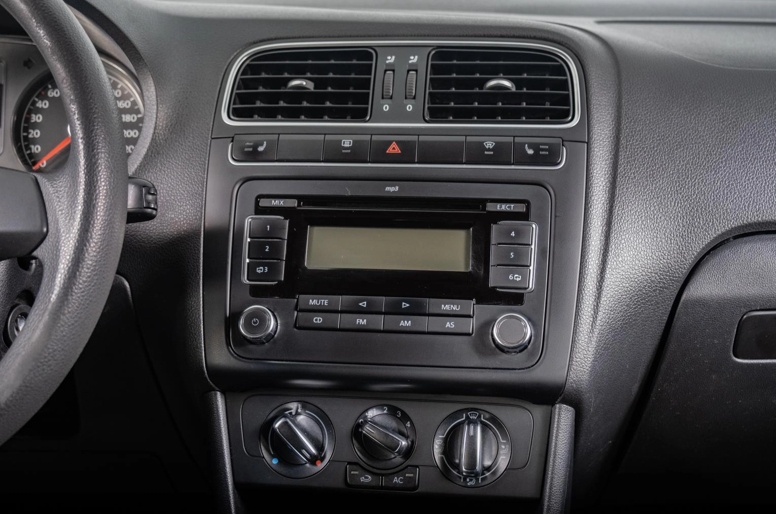 Volkswagen Polo 11 из 15