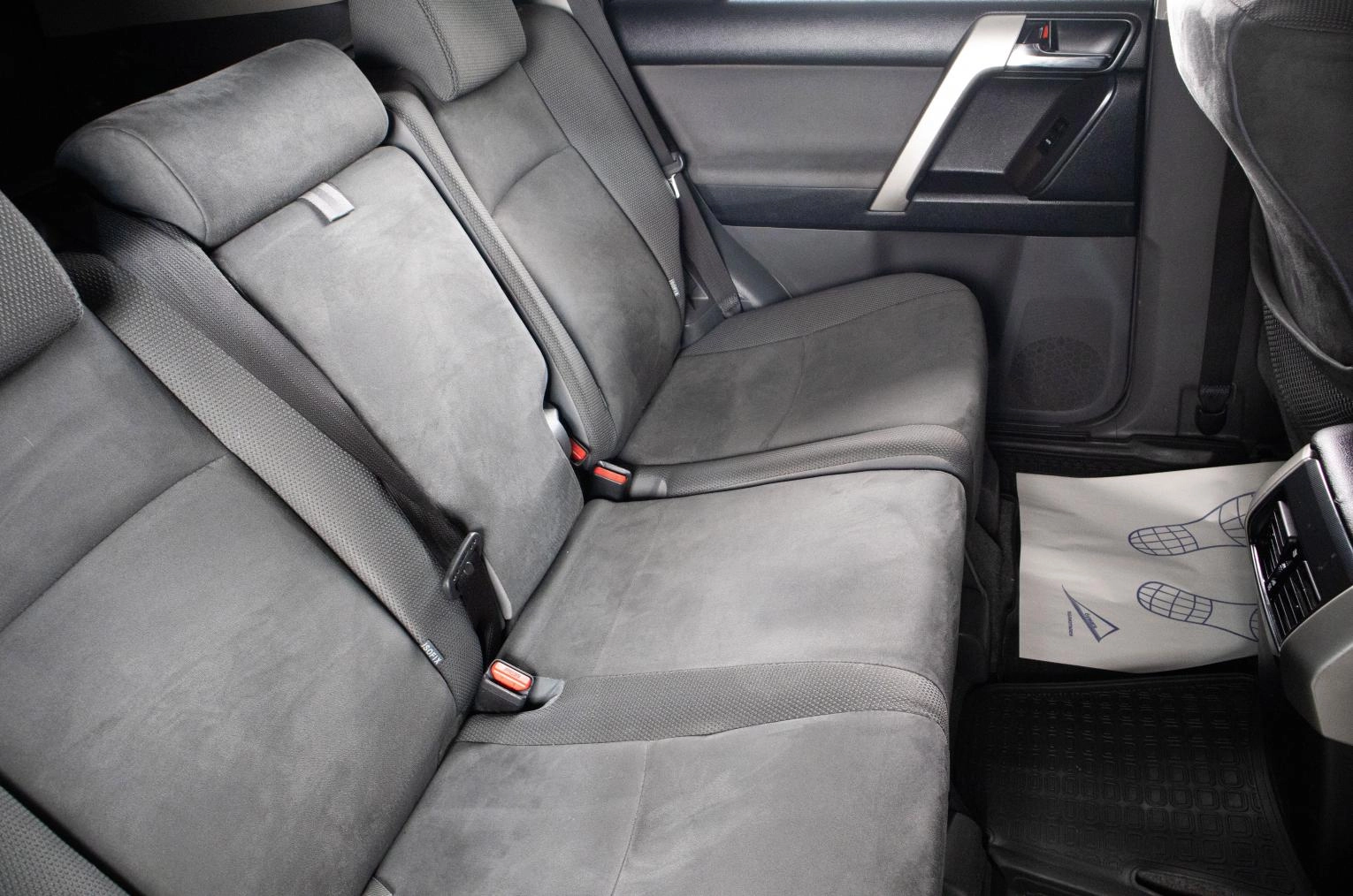 Toyota Land Cruiser Prado 16 из 17