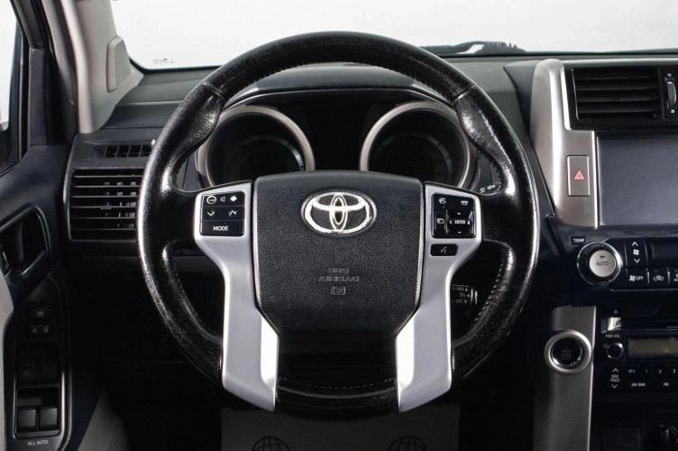 Toyota Land Cruiser Prado 10 из 17