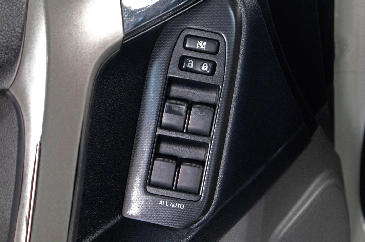 Toyota Land Cruiser Prado 7 из 17