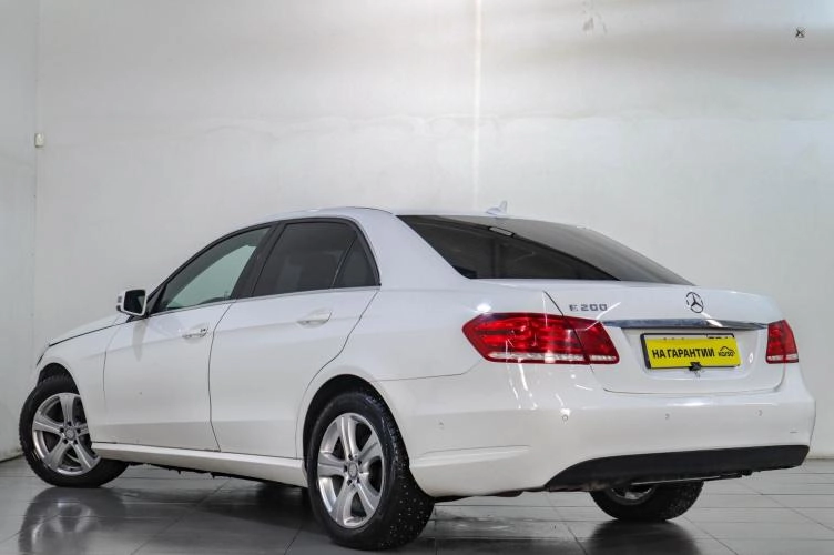 Mercedes-Benz E-класс 6 из 6