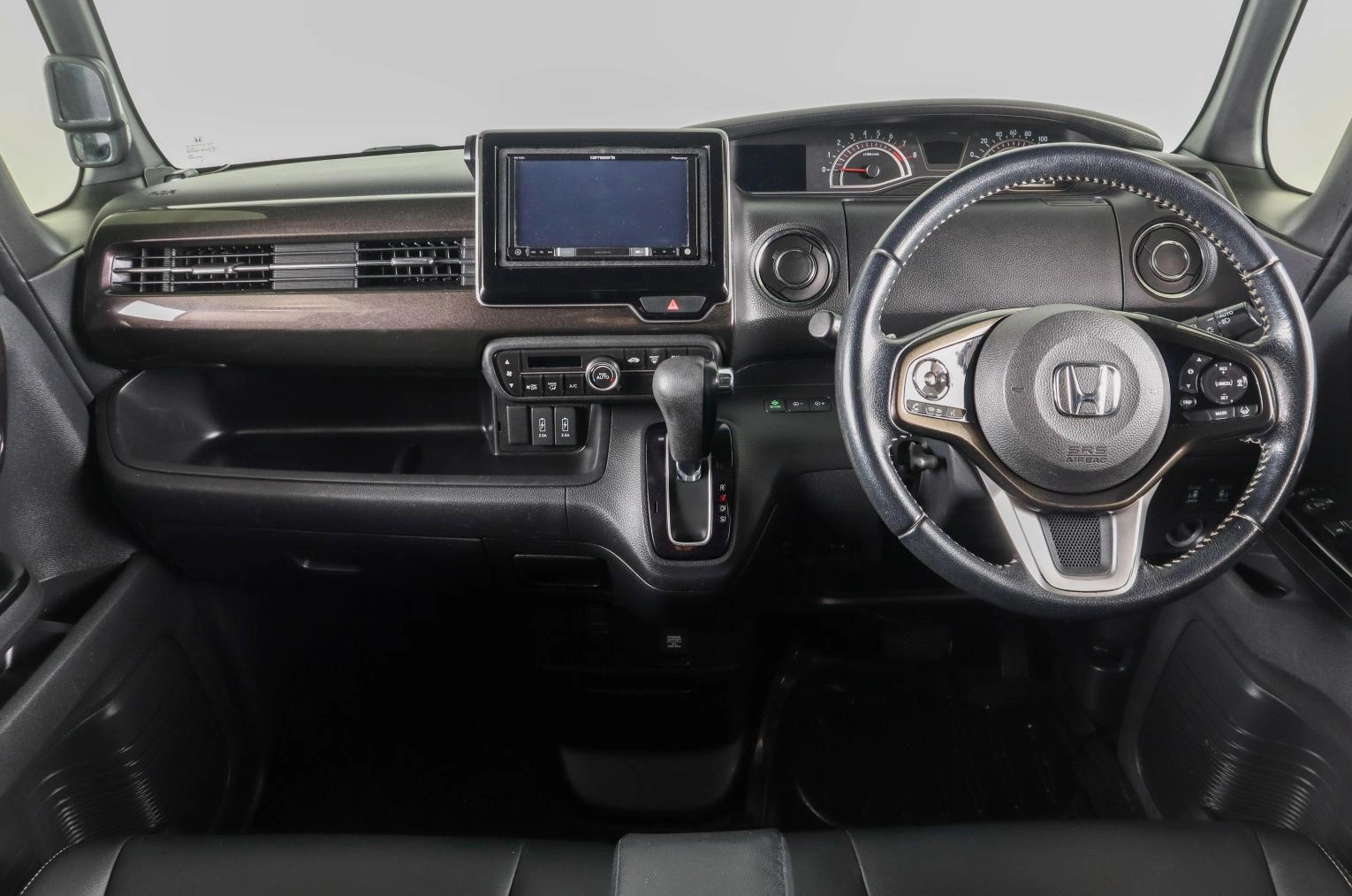 Honda N-BOX 14 из 24