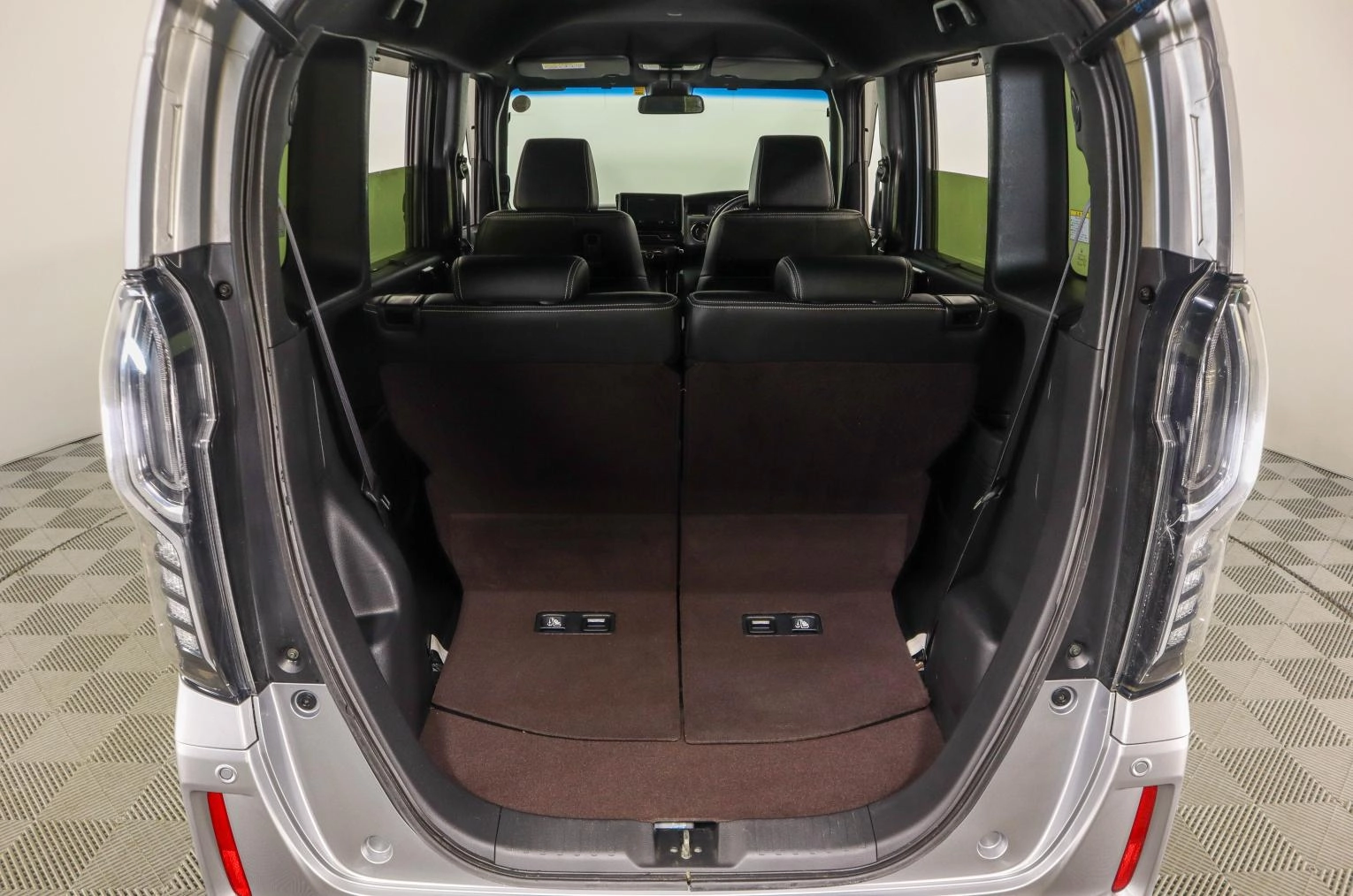 Honda N-BOX 7 из 24