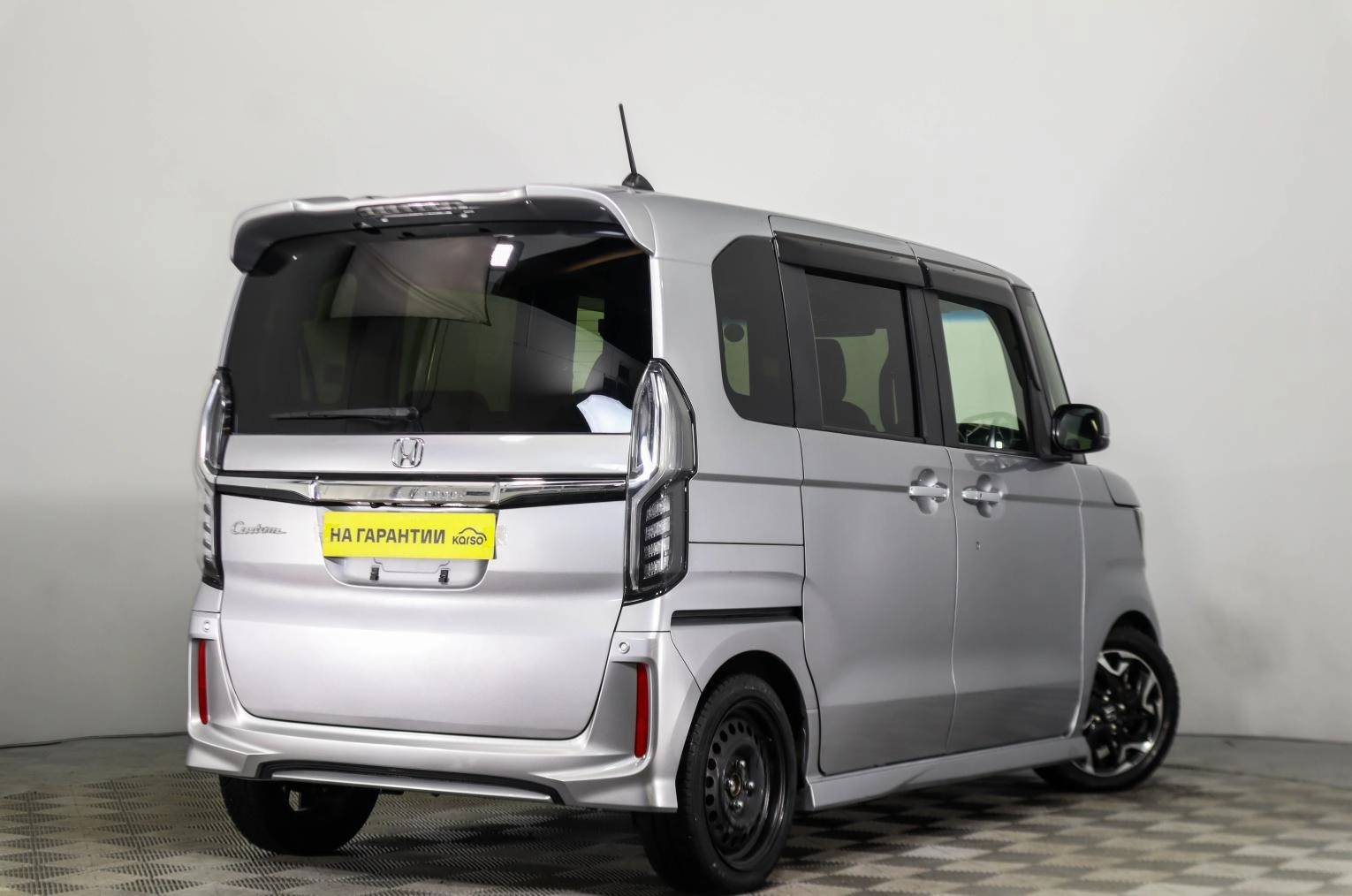 Honda N-BOX 4 из 24