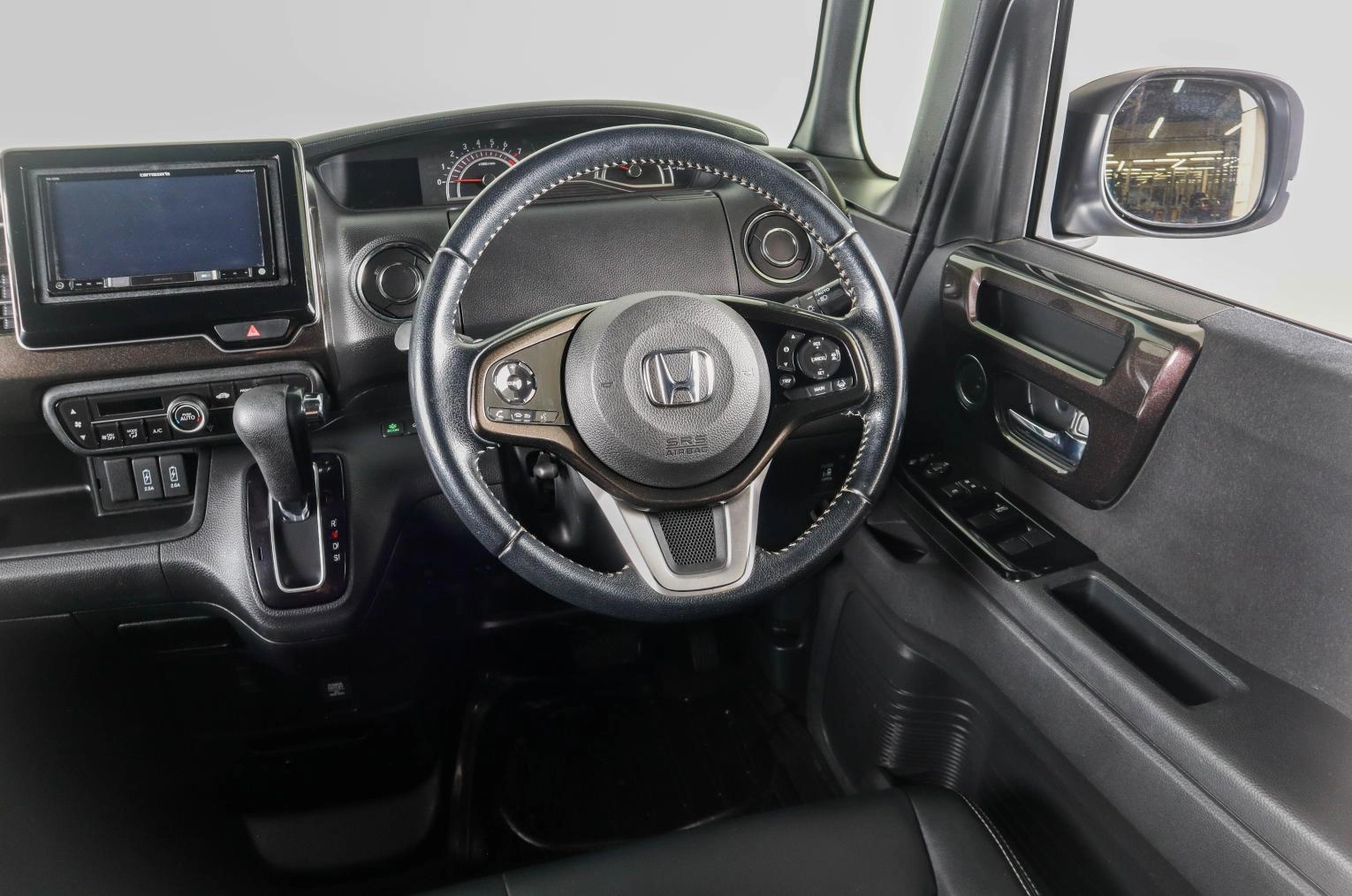 Honda N-BOX 15 из 24