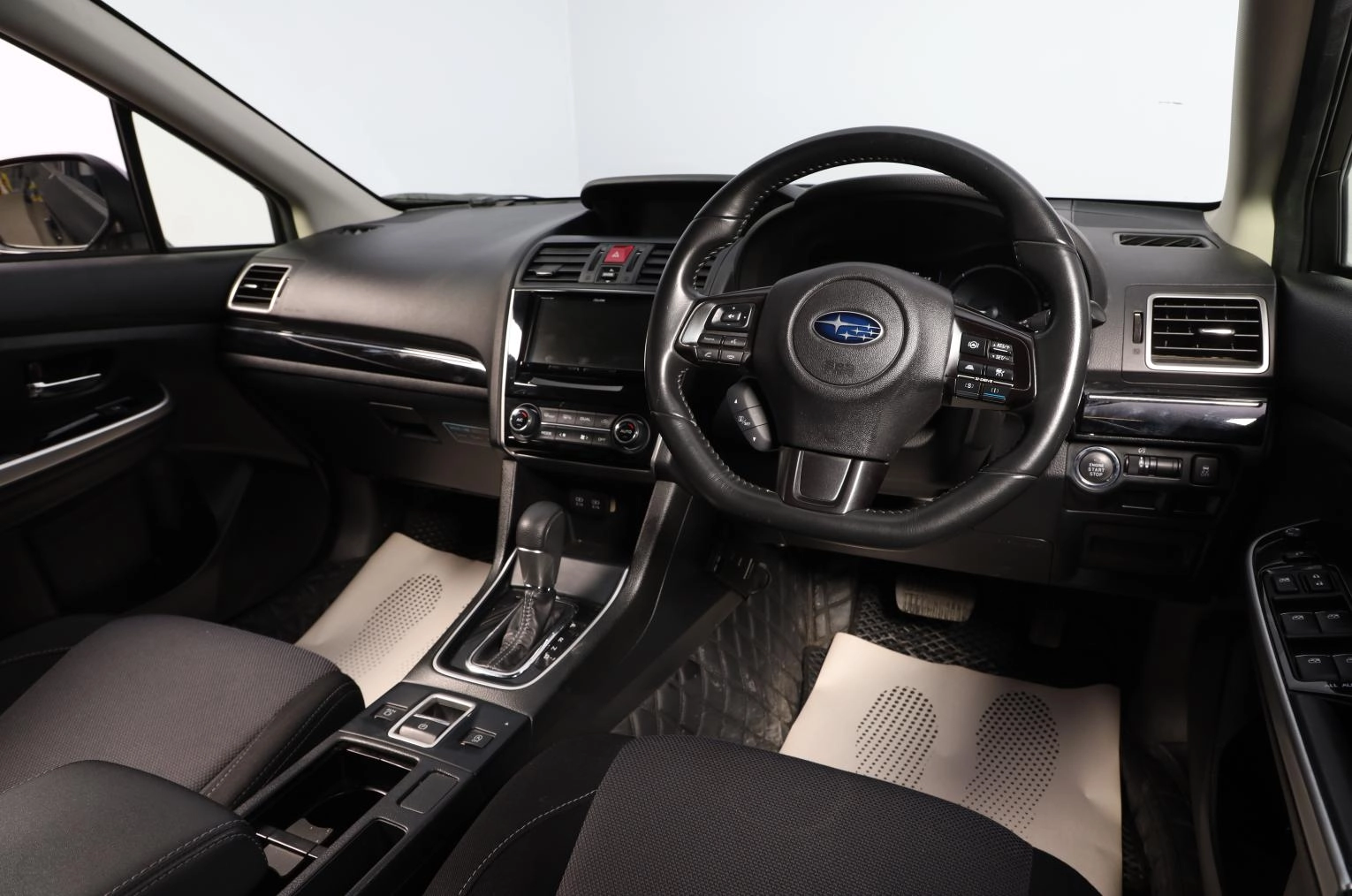 Subaru Levorg 9 из 18