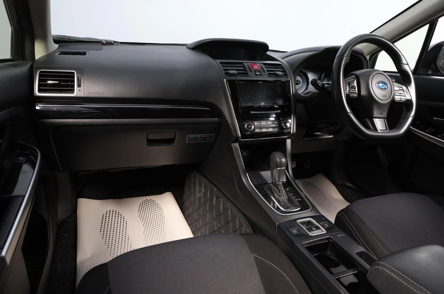 Subaru Levorg 8 из 18