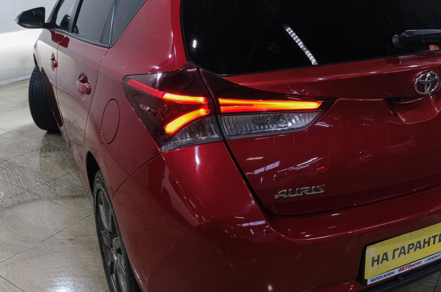 Toyota Auris 9 из 30