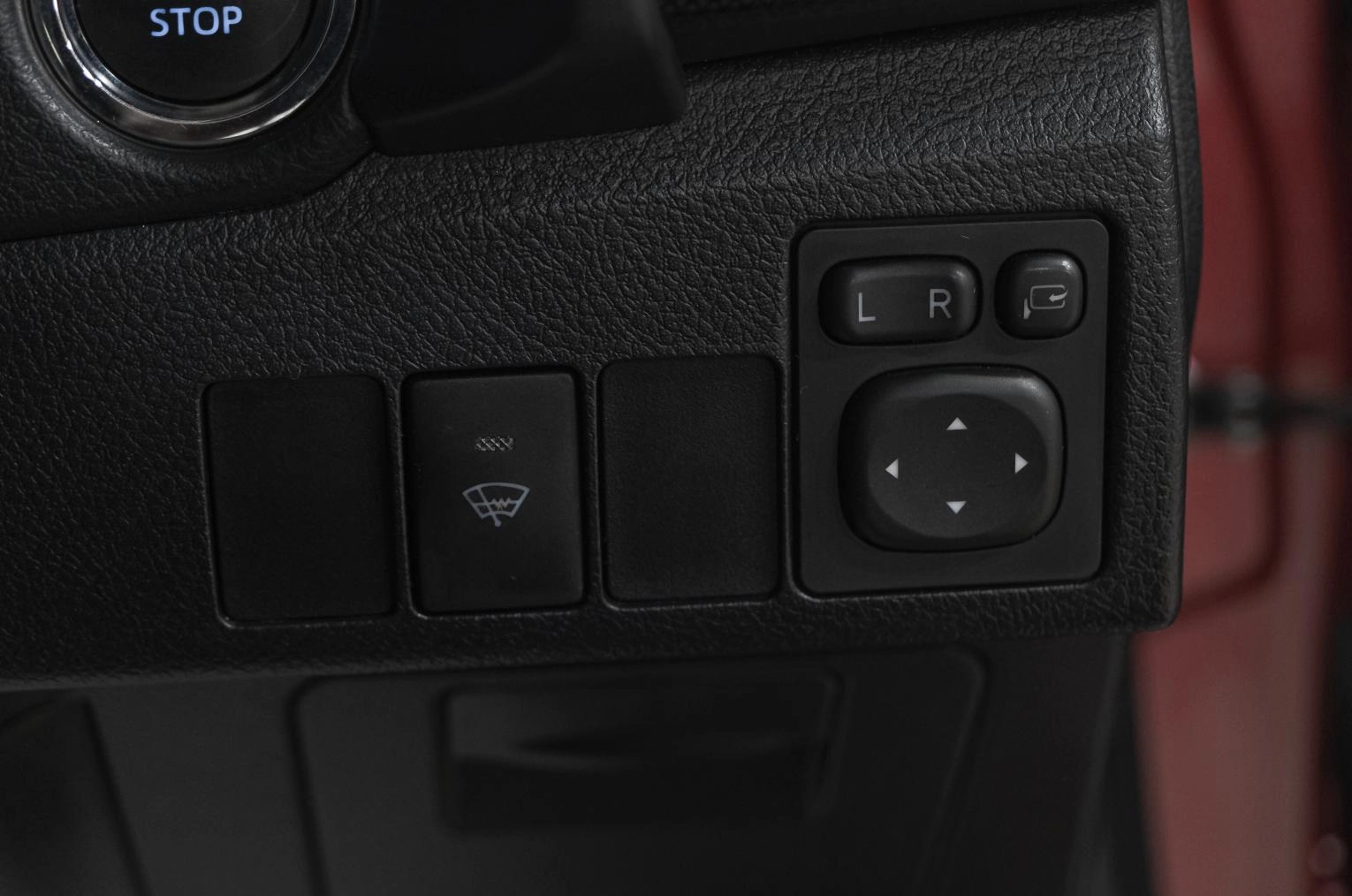 Toyota Auris 21 из 30