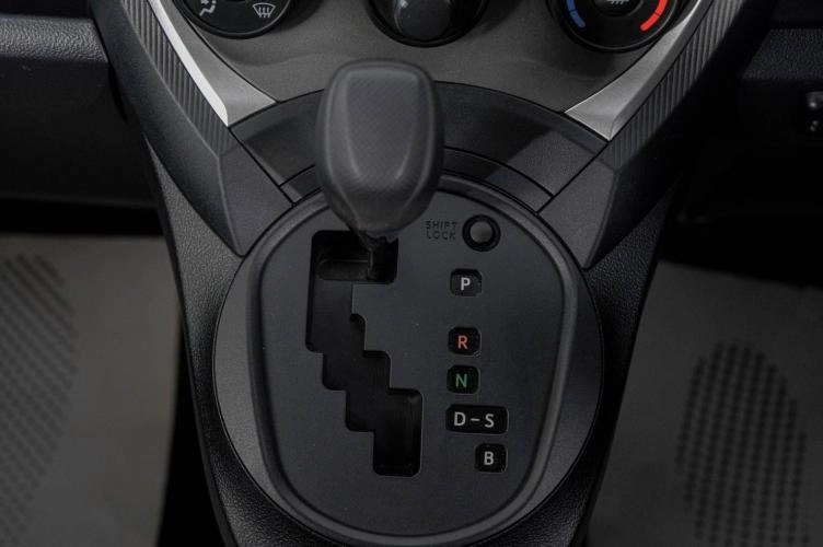 Toyota Ractis 20 из 22