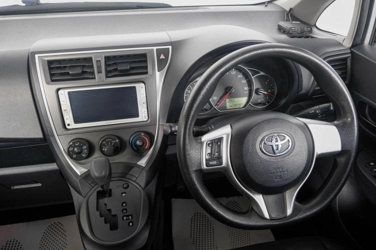 Toyota Ractis 14 из 22