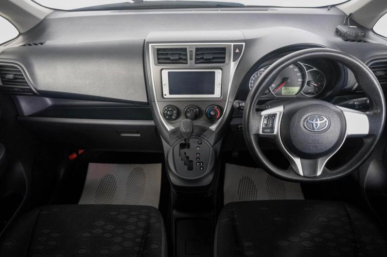Toyota Ractis 13 из 22