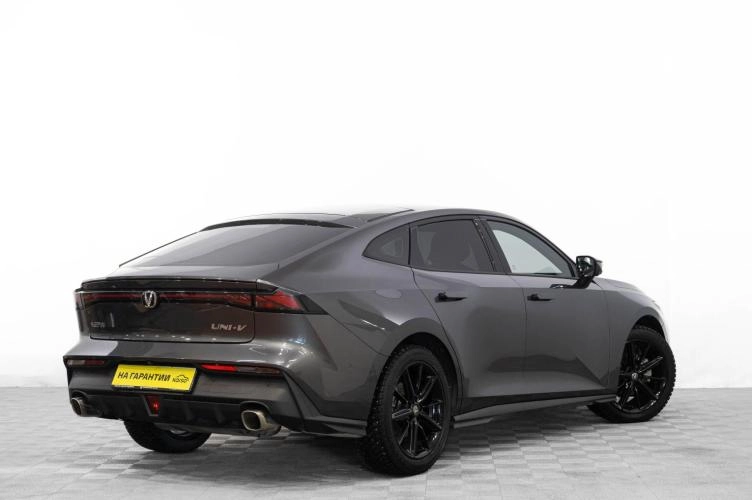 Changan UNI-V 4 из 5