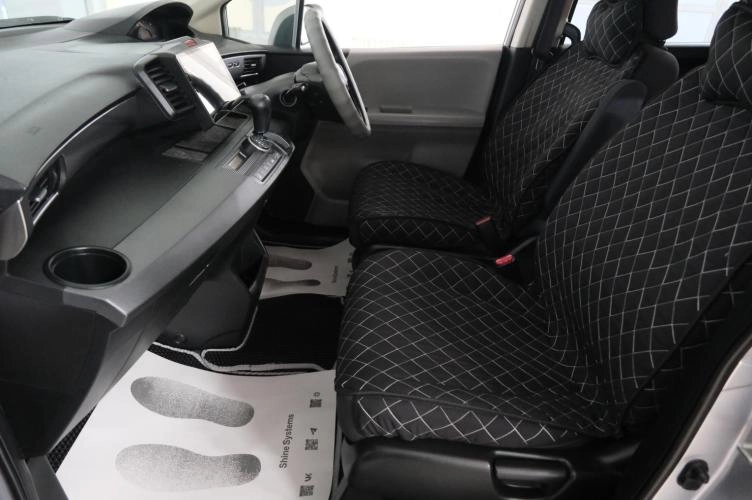 Honda Freed 18 из 22