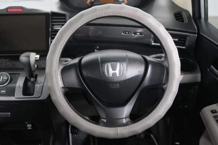 Honda Freed 12 из 22