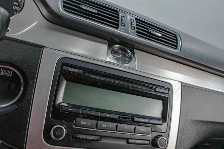 Volkswagen Passat 15 из 19