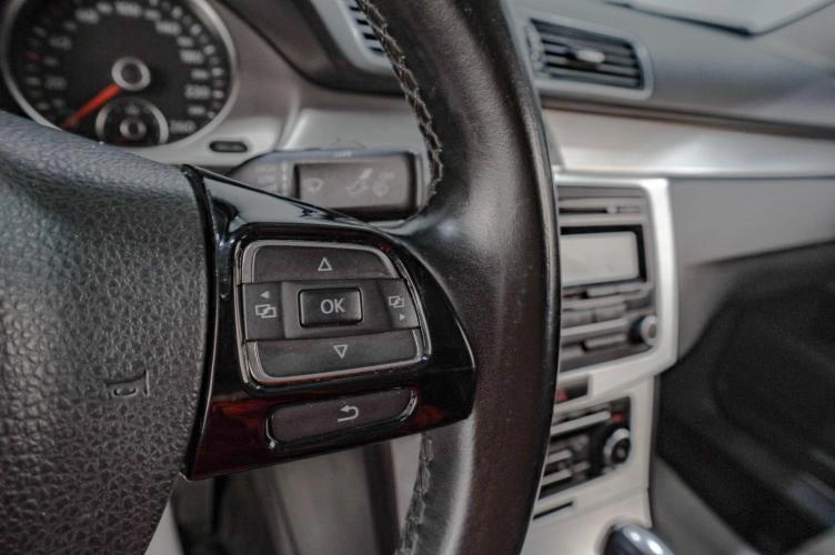 Volkswagen Passat 13 из 19