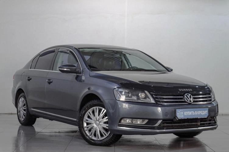 Volkswagen Passat 1 из 5