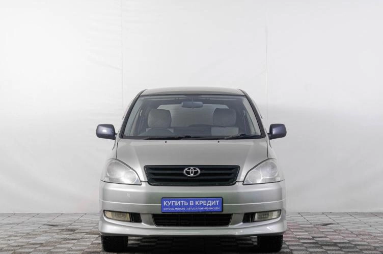 Toyota Ipsum 2 из 5