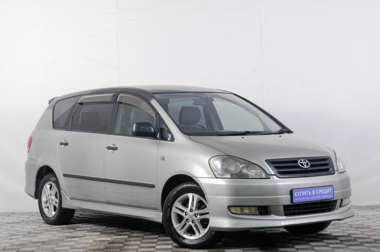 Toyota Ipsum 1 из 5