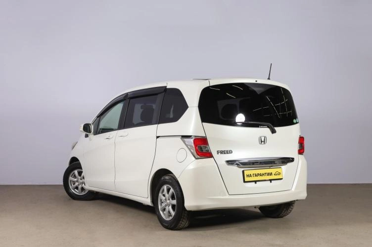 Honda Freed 4 из 5