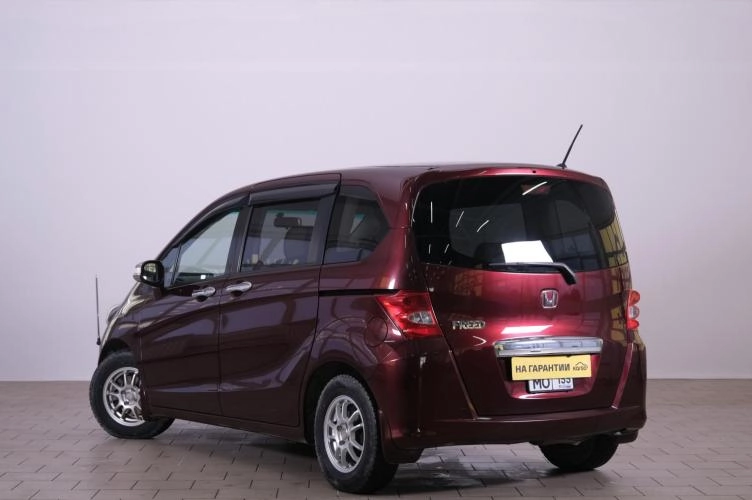 Honda Freed 4 из 5