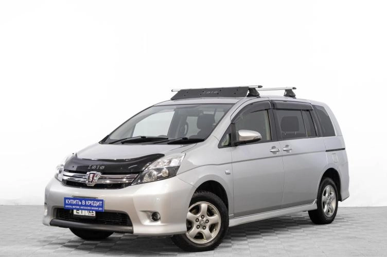 Toyota Isis 3 из 5