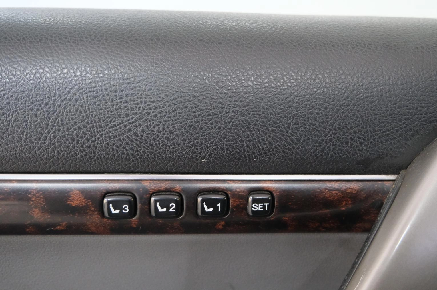 Toyota Land Cruiser 8 из 26