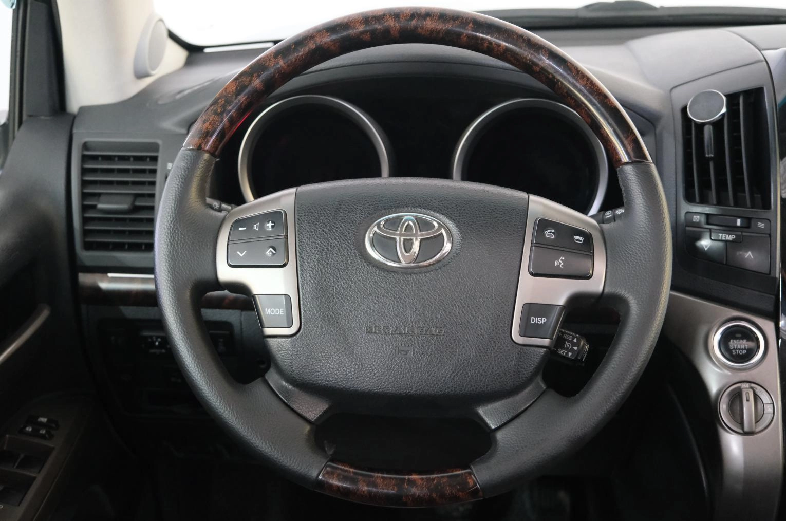 Toyota Land Cruiser 14 из 26