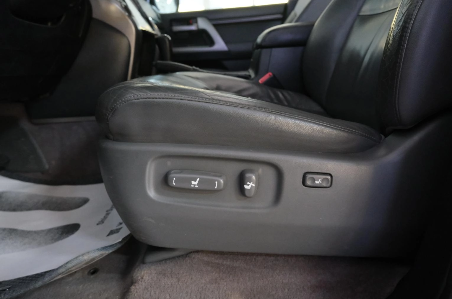 Toyota Land Cruiser 11 из 26