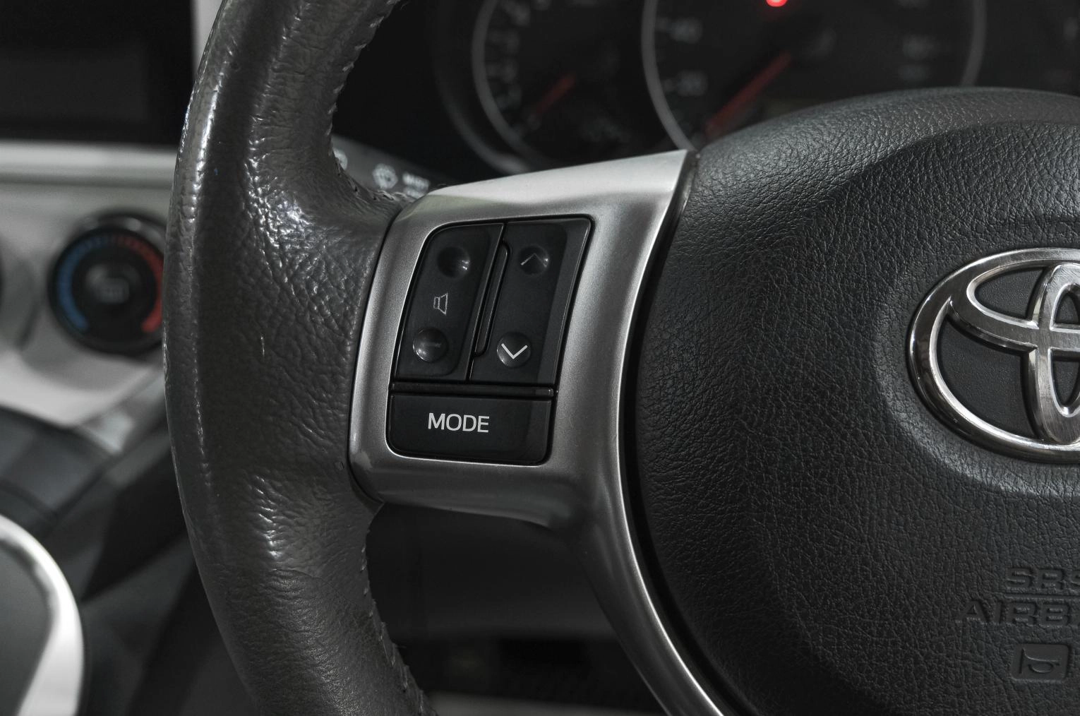 Toyota Ractis 16 из 26