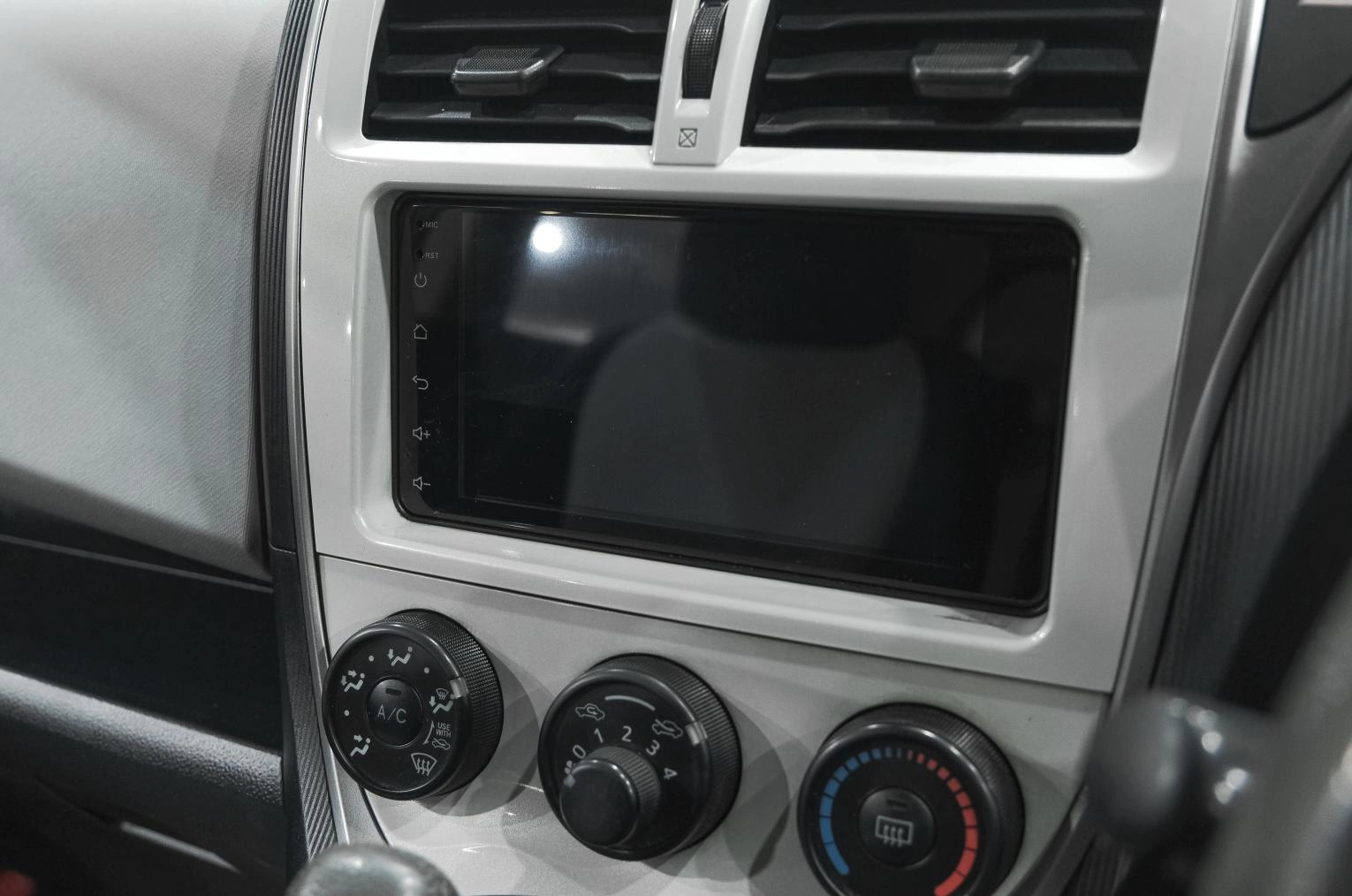 Toyota Ractis 23 из 26