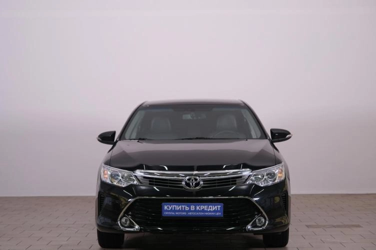 Toyota Camry 2 из 5