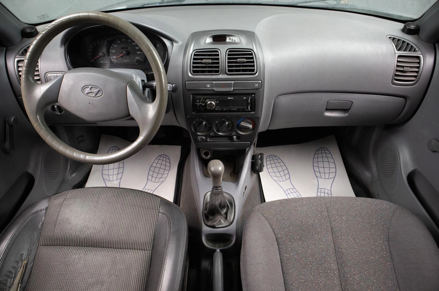 Hyundai Accent 7 из 16