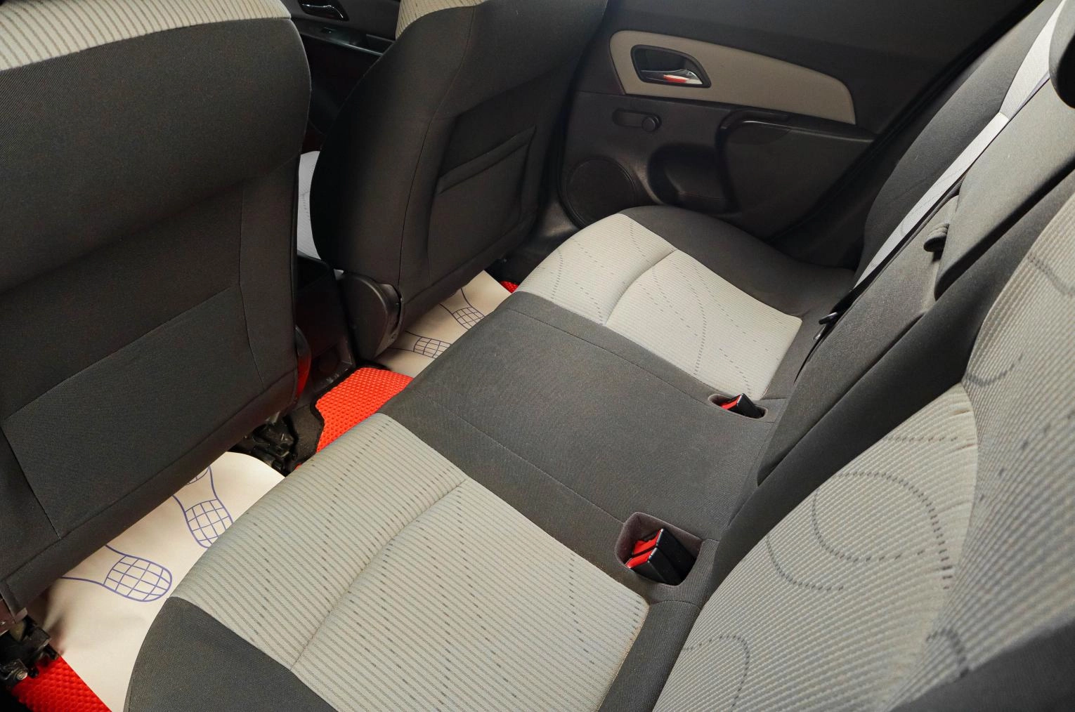 Chevrolet Cruze 8 из 16