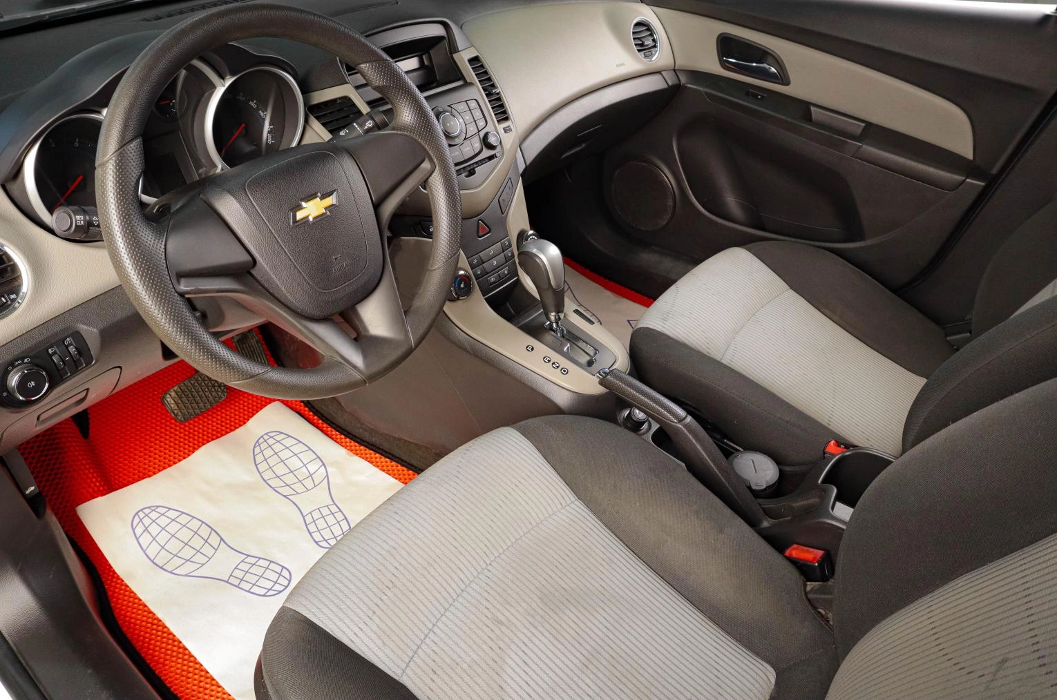 Chevrolet Cruze 7 из 16