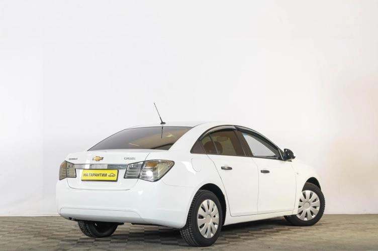 Chevrolet Cruze 6 из 6