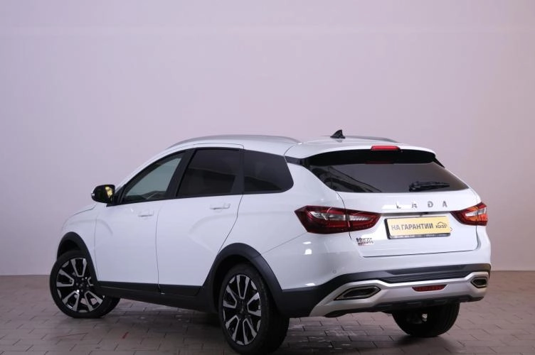 ВАЗ (LADA) Vesta 4 из 5