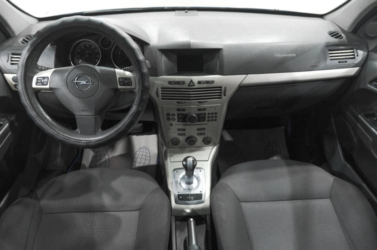 Opel Astra 18 из 29