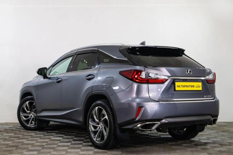 Lexus RX 6 из 6