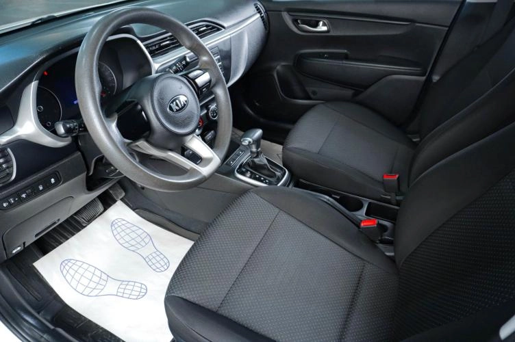 KIA Rio 7 из 16