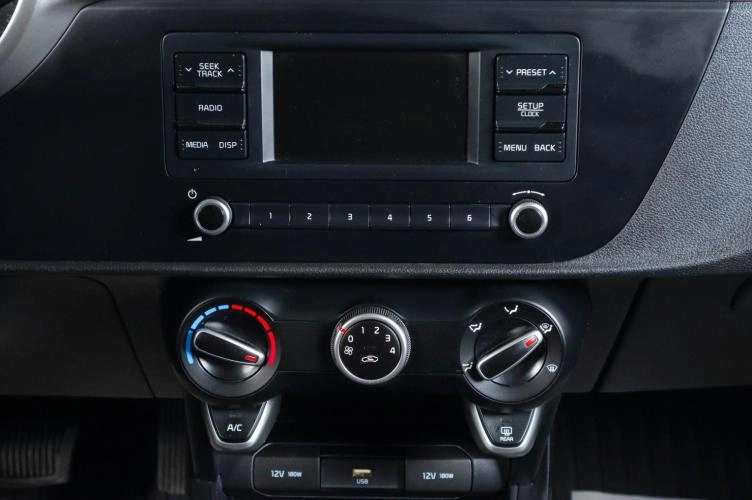 KIA Rio 15 из 16