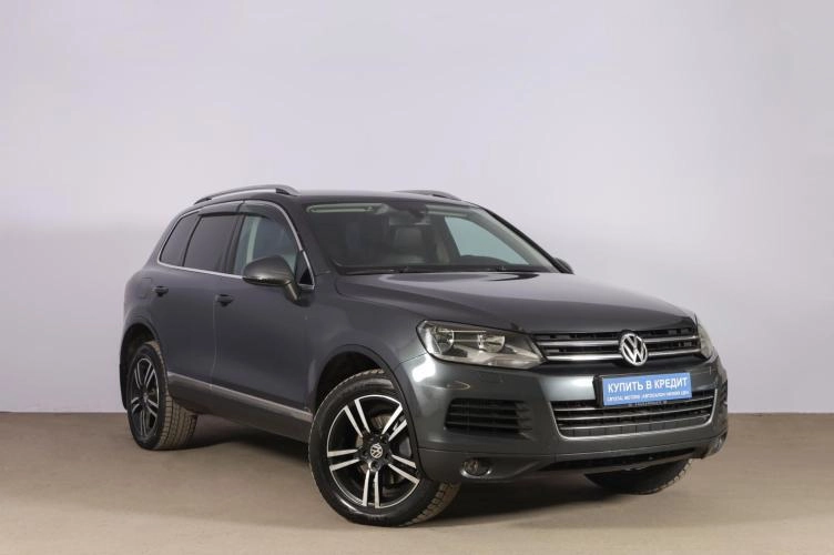 Volkswagen Touareg 1 из 5