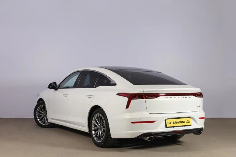 FAW Bestune B70 6 из 6