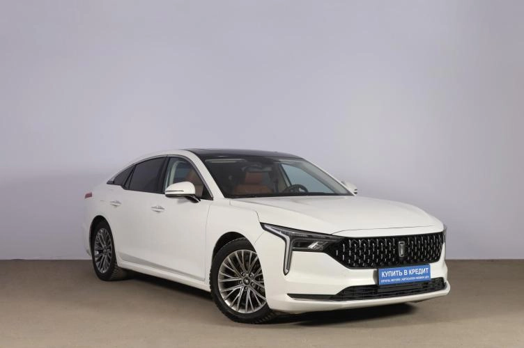 FAW Bestune B70 1 из 5