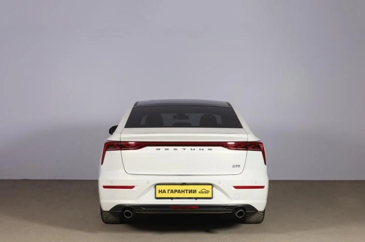 FAW Bestune B70 5 из 5